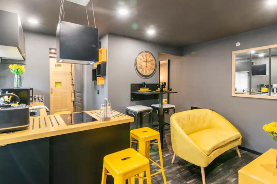 Black & Y'Hello T2 : Wifi/Parking/ 5' Centre-Ville Angoulême Eksteriør bilde